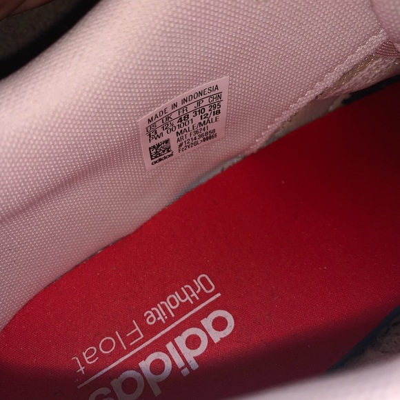 Adidas - Sneakers - Picture 2 of 2